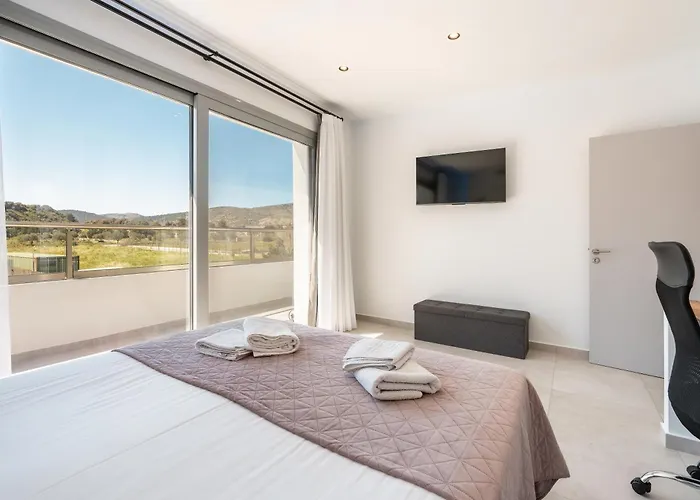 M&B Luxury Villa