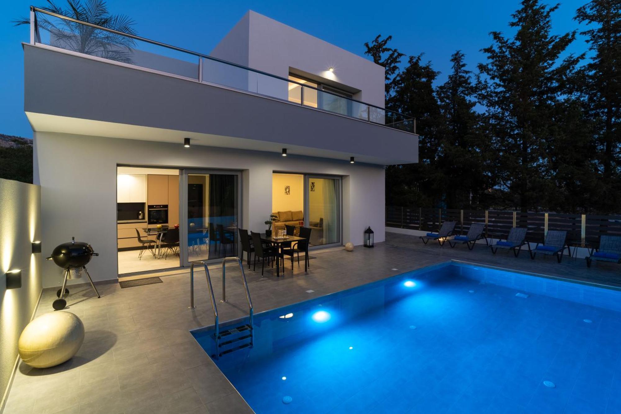 M&b Luxury Villa